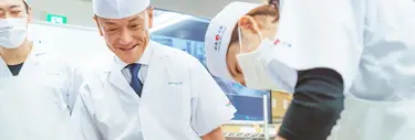 実技指導を受けている様子